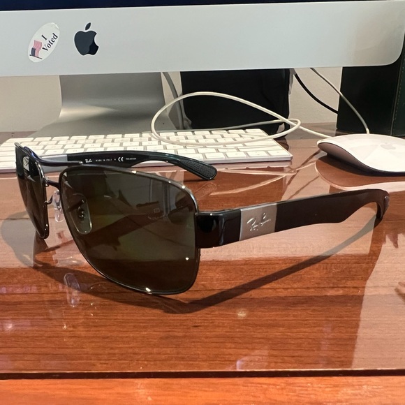 Ray-Ban RB3522 Polished Gunmetal Frames w/ Green Lenses Polarized Authentic - Picture 7 of 7